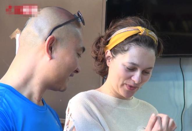 去世！曾经一度火上央视明明三天前还更新冰球突破爆百万大奖曝39岁网红洋媳妇(图5)